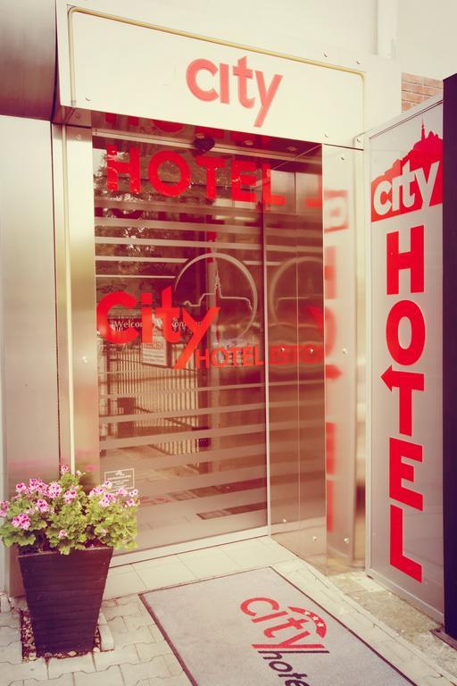 City Hotel Nitra With Free Parking Екстериор снимка